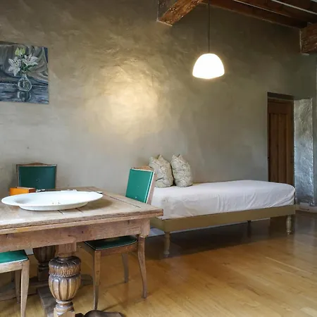 Bed and breakfast Le Presbytere De *
